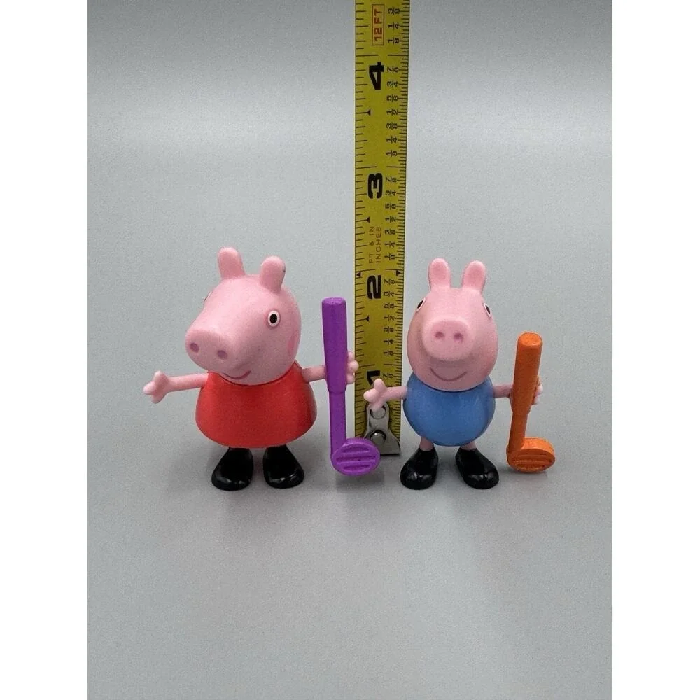 Peppa Pig Peppa's Club Mini Golf W/ 2 Figures Hasbro